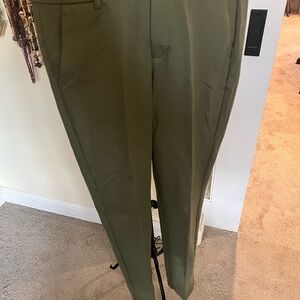 Liverpool NWOT Women's Olive Straight Leg Pants
